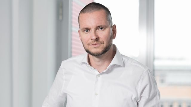 Portrait of Dr. Knuth Baumgärtel, managing director of Micro-Hybrid Electronic GmbH